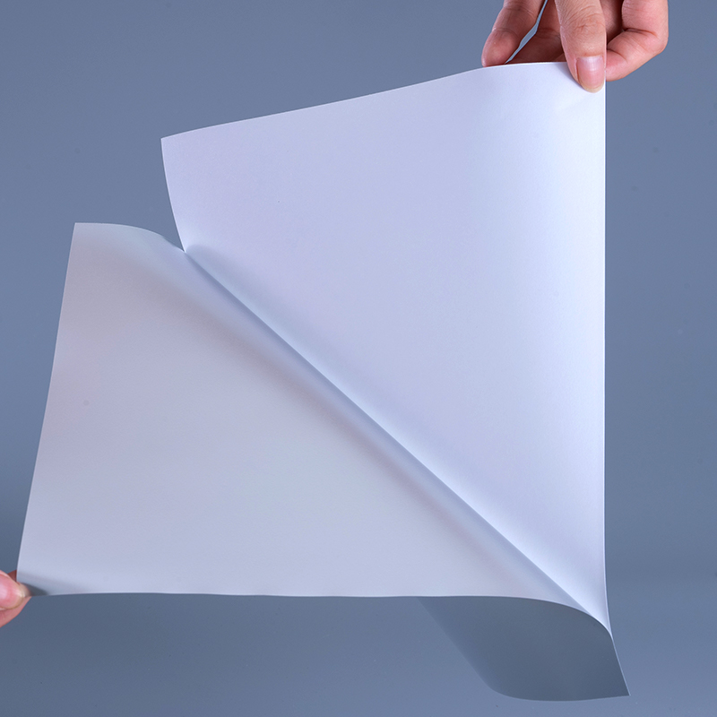 50mic Matt Silver Pet Label Materials Film na may water-based acrylic adhesive para sa UV Inkjet Printing