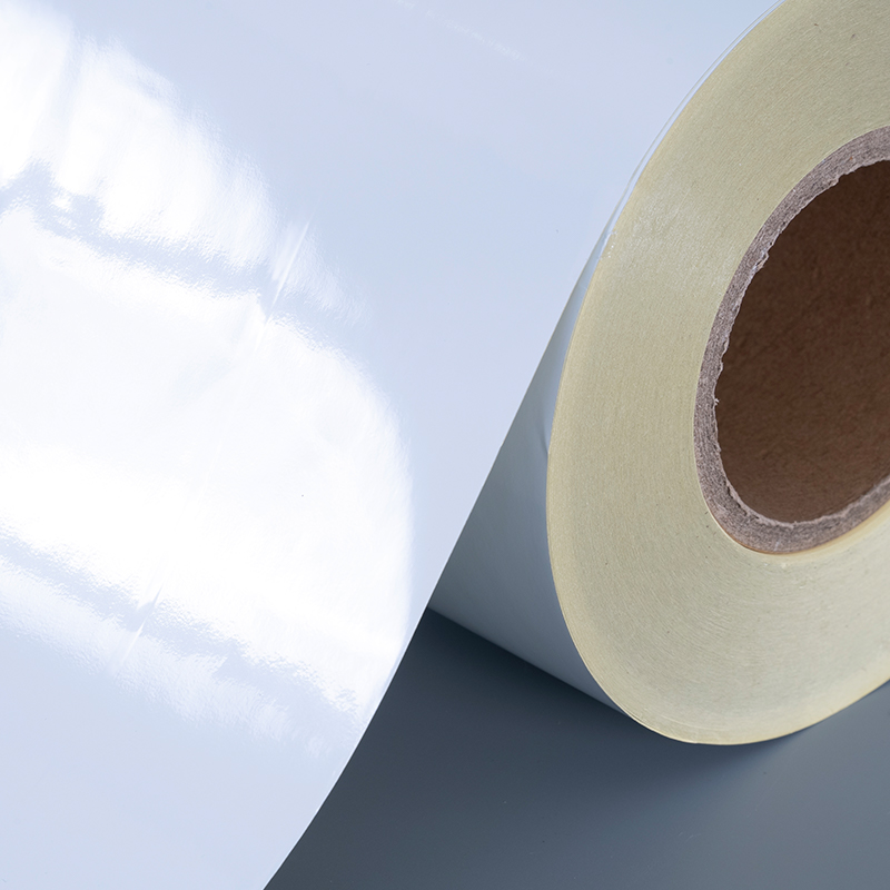 50mic glossy puting polyester film self adhesive label na may naaalis na malagkit na alkohol na lumalaban at mataas na temperatura na lumalaban