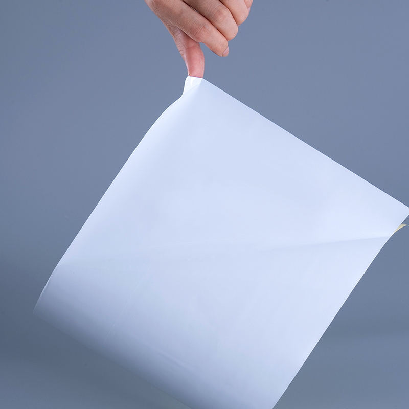 25mic gloss pet vinyl film label na mga materyales na may acrylic adhesive jumbo roll para sa pag -print ng inkjet