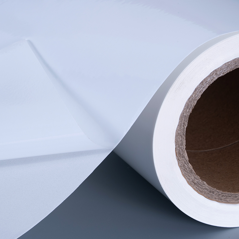 25mic gloss pet vinyl film label na mga materyales na may acrylic adhesive jumbo roll para sa pag -print ng inkjet