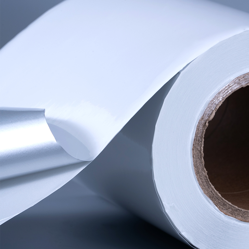 25mic glossy puting aluminized polyester film self adhesive label na may water-based acrylic adhesive para sa pag-print ng inkjet